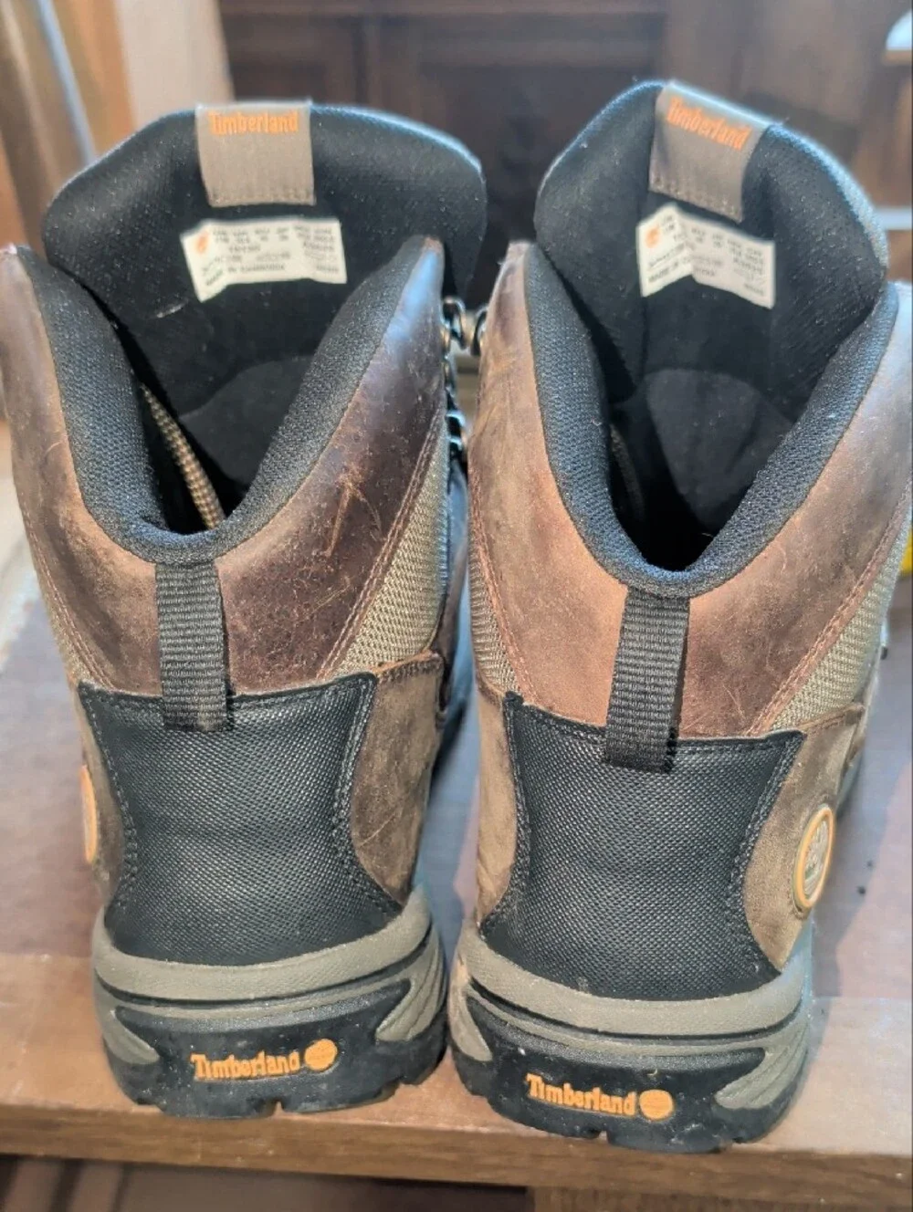 Men's Timberland Brown/Green Boots - Rugged Outdoor Work Shoe